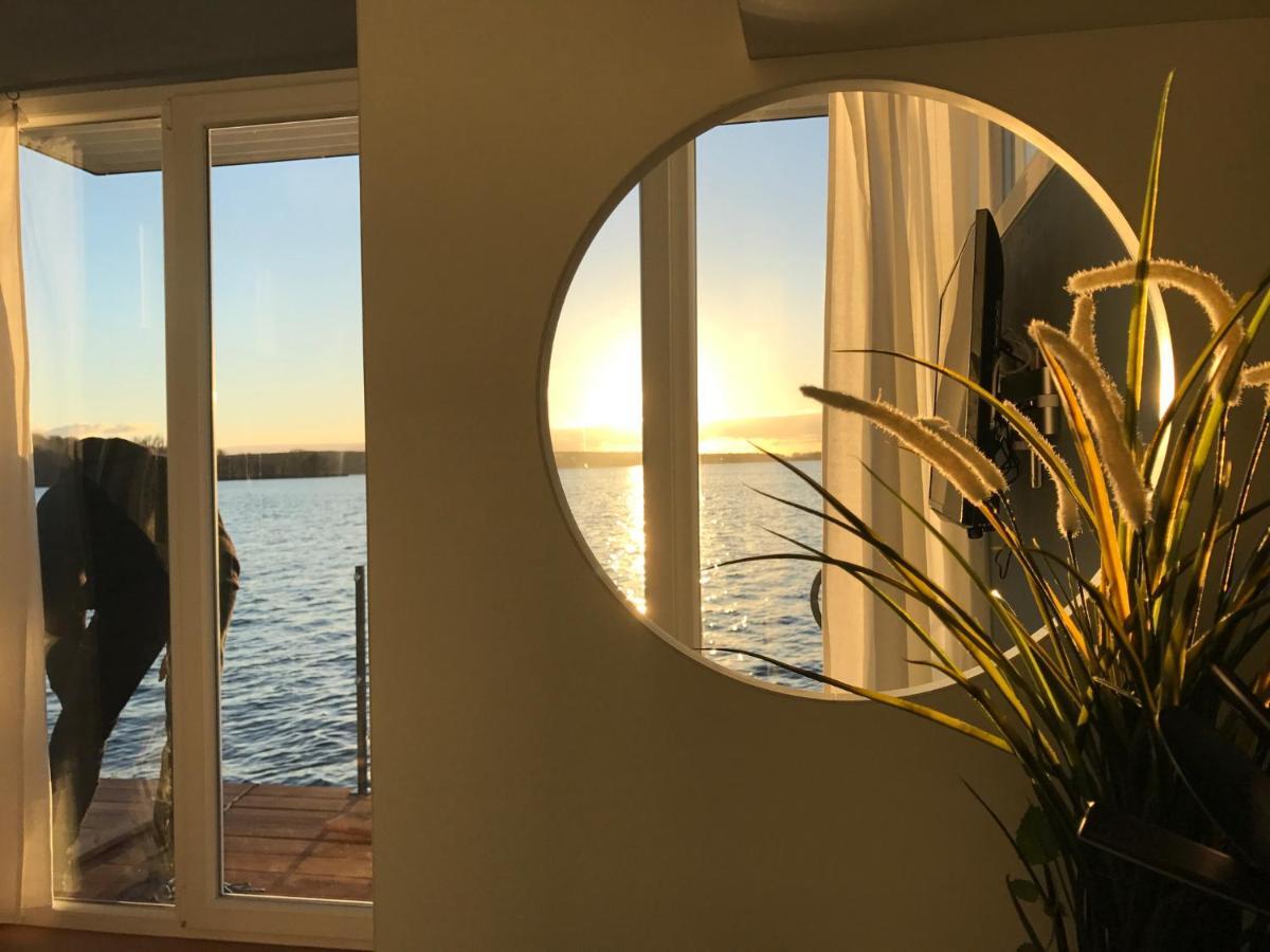 Designer-hausboot Wannsee Botel